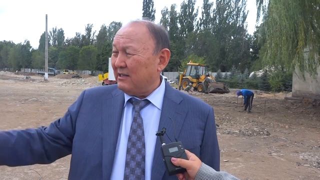 МЭР ЭМИЛБЕК АБДЫКАДЫРОВ - ВЫЕЗД В АВТОПАРК смотреть онлайн