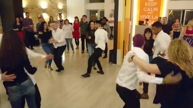 SALSA RUEDA смотреть онлайн