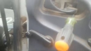 Ваз 2115 заклинило заднюю дверь...