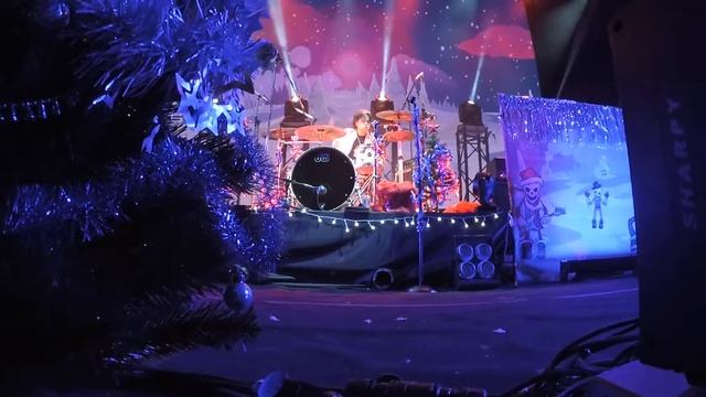 Максим Удалов (Ария) - Соло на барабанах смотреть онлайн