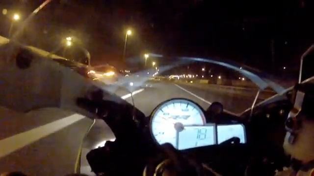 Серийный спортбайк против кредитных спорткаров смотреть онлайн