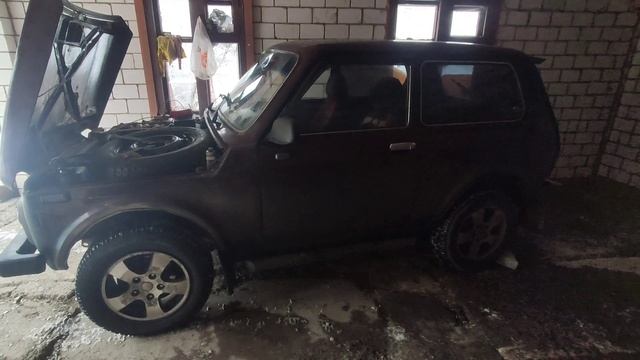 Нива - друг сломалась, но довезла! смотреть онлайн