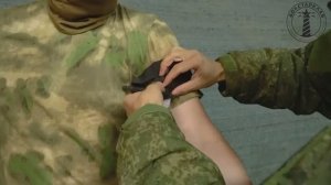 Помощь при ранении руки, наложение жгута, турникета, наложение повязки