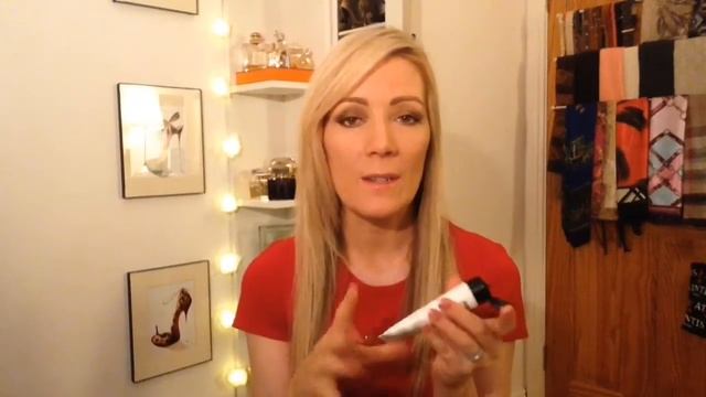 My December Monthly Favourites , Urban Decay , Clarins , Vita Liberata ,Sephora , Kiko And More !