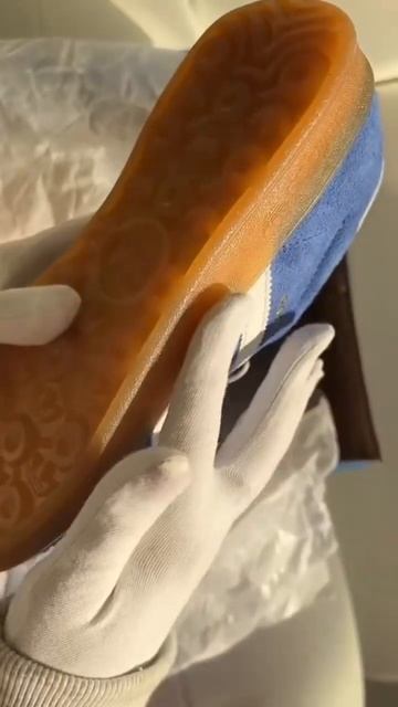 Adidas Gazelle! Размеры: 36-45. Бесплатная доставка от 2 до 7 дней! Ссылка в описании канала! смотреть онлайн