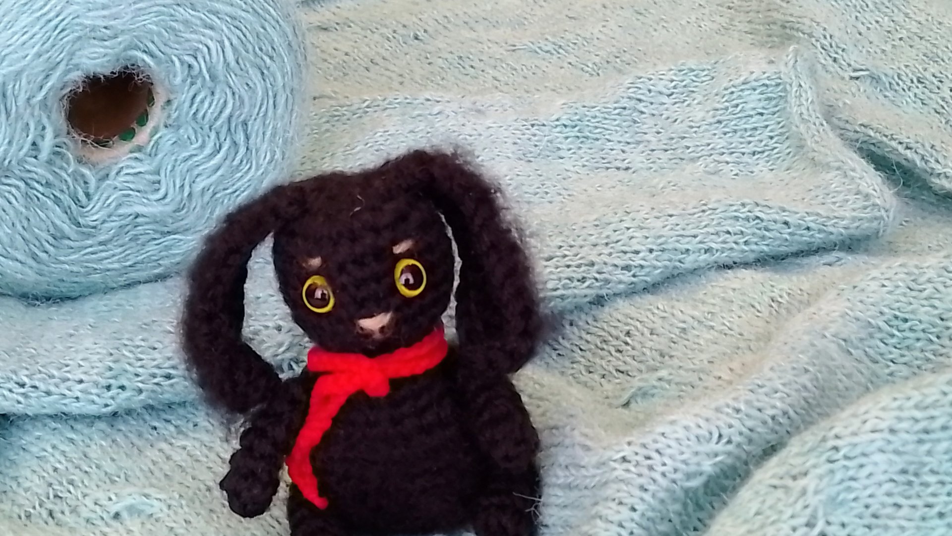 Джемпер почти готов / черный зайчик смотреть онлайн