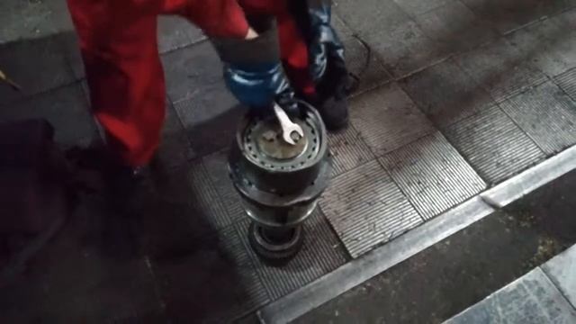Монтаж подшипников узла валка клети ред. стана смотреть онлайн