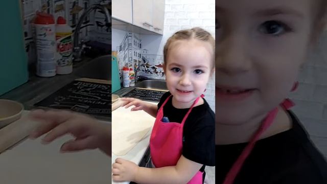 Яблочный штрудель смотреть онлайн