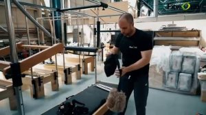 Сборка реформера комбинированного с кадилаком  Pilates Plus.