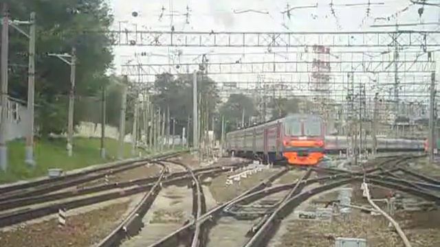Последние рейсы шестивагонных экспрессов ЭД4МК из Тулы смотреть онлайн