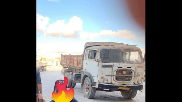 CAMION D'EPOCA ITALIANI LA LORO SECONDA VITA IN AFRICA LEONI IMMORTALI NEL DESERTO OLD ITALIAN TRUC смотреть онлайн