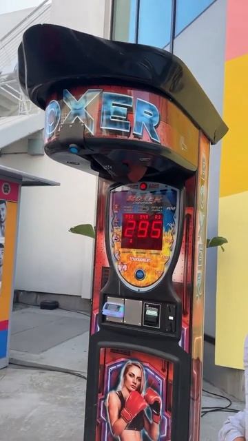 Punching machine fail! #punchingmachine #fatherandson #california #comedy #likeforlikes смотреть онлайн