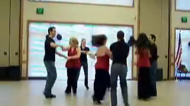 CASINO RUEDA SALSA CON RUMBA CO. смотреть онлайн