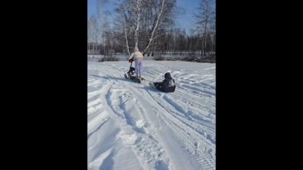 Покатушки на снегоскутере