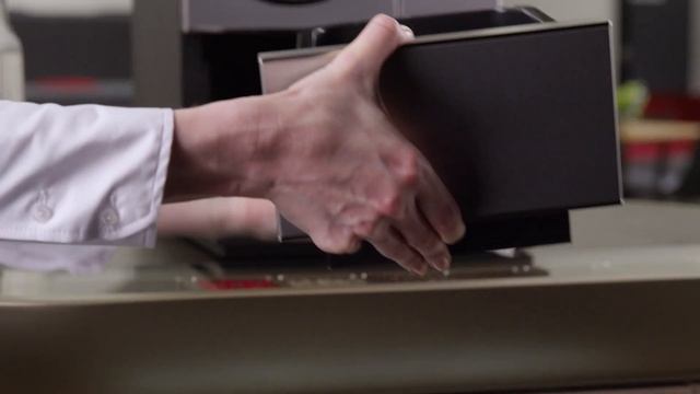 Nespresso Professional | Nespresso Momento 100 Machine Daily Care