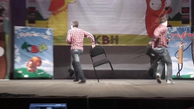 Третья 1/8 финала АзЛКВН - Вход со двора (г. Волгодонск) смотреть онлайн