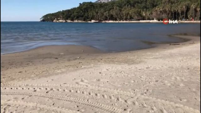 Dünyaca ünlü Muğla'nın Akyaka koyunda deniz 30 metre çekildi смотреть онлайн