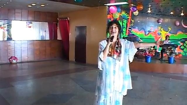 Поет Лилия Вингелевская 03