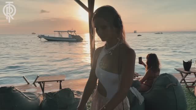 Tori Levett - Live @  Pontoon - Bali ⁄ Melodic Techno & Afro House Mix