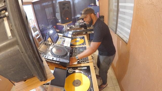 60 Minute Soca Calypso Mix смотреть онлайн