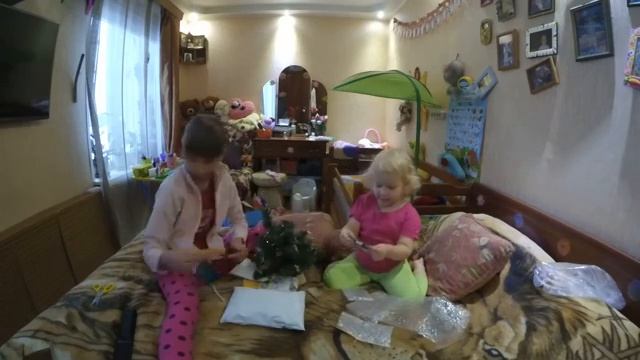 Веселая горка.Посылки из Китая с малышом 20 смотреть онлайн