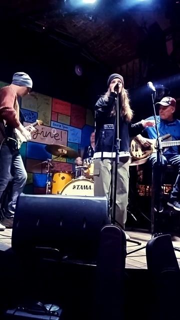Respect Imagine Cafe #голос #вокал #guitarplayer #jamsession #respect #voice #музыканты #певица смотреть онлайн