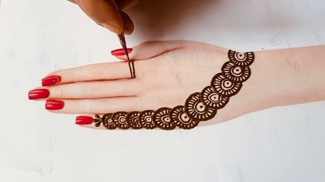 Very Beautiful Stylish back hand mehndi design |easy mehndi design back hand |Simple mehndi design смотреть онлайн
