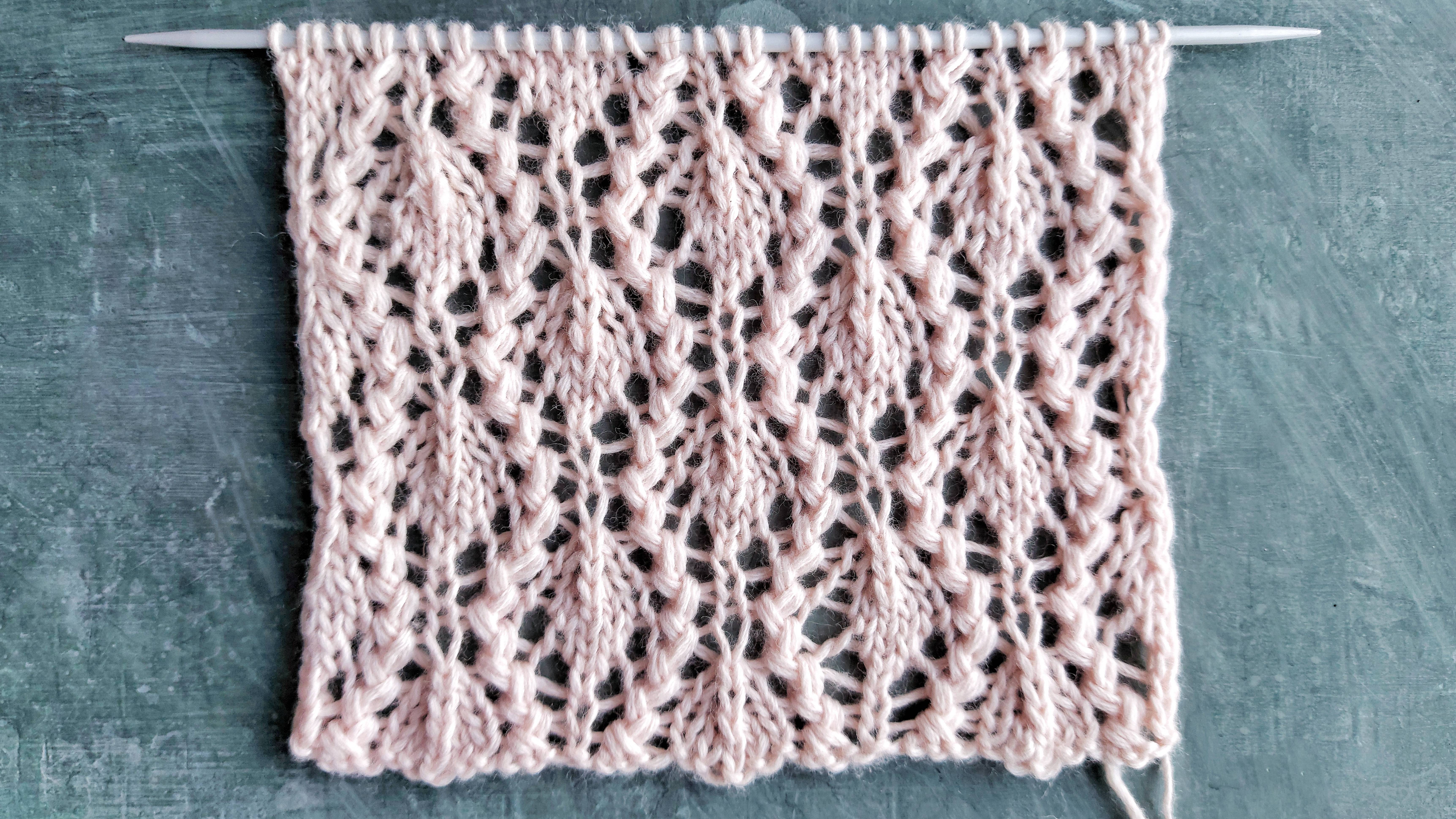 Непростой ажур с листьями для вязания джемпера, топа 💥 Авторский узор спицами смотреть онлайн