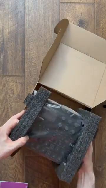 Elektron Syntakt unpacking #syntakt #elektron #unpacking смотреть онлайн