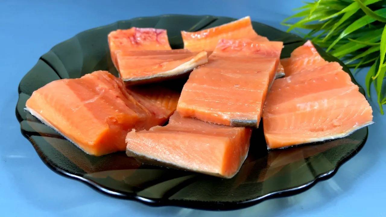 Результат просто СКАЗОЧНЫЙ! Огромное СПАСИБО тому, кто ПРИДУМАЛ так вкусно готовить ГОРБУШУ! смотреть онлайн