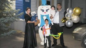 Адам Плащун андя черэ лэ внукос лэ Серофимос