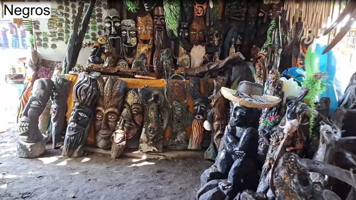 Малатапай, Негрос, недалеко от Думагете. Завтрак на берегу моря. Сувенирные лавки смотреть онлайн