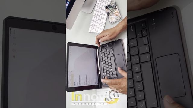 Smart Keyboard Case смотреть онлайн