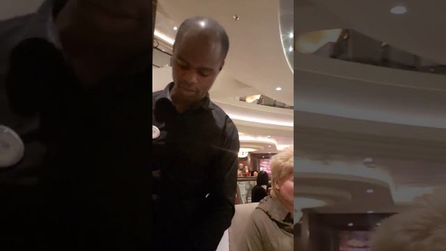 Валентина Авед отмечает свой день рождения с друзьями в круизе смотреть онлайн