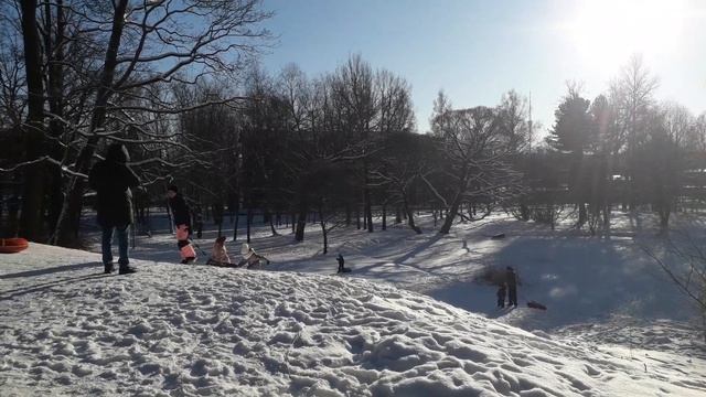 Санкт-Петербург. Куда пойти погулять на природу. Где покатататься на ватрушках. смотреть онлайн
