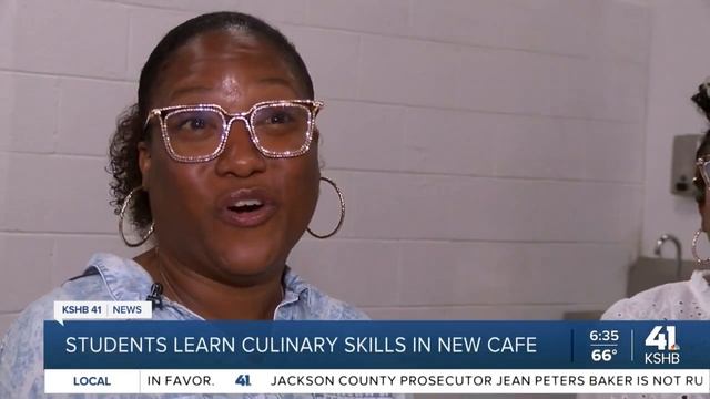 Students take lead in serving at new Kansas City cafe with flair of culinary experience смотреть онлайн