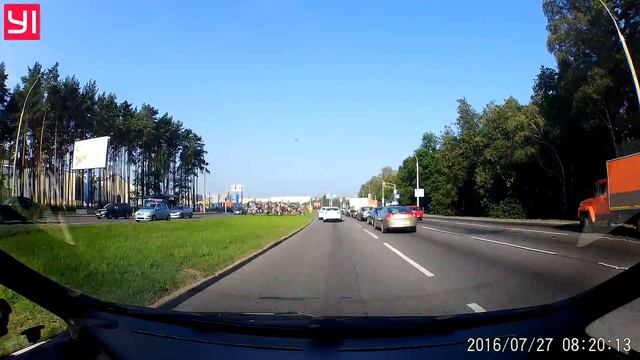 Пример видео с видеорегистратора Xiaomi Yi Smart Dash Camera Gray