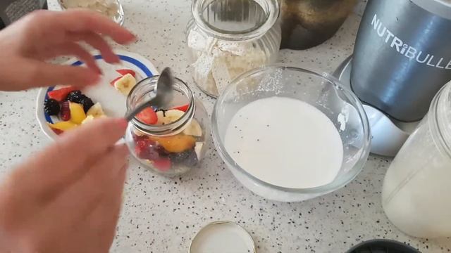 Полезный йогурт. Полезный завтрак. Просто и быстро. смотреть онлайн