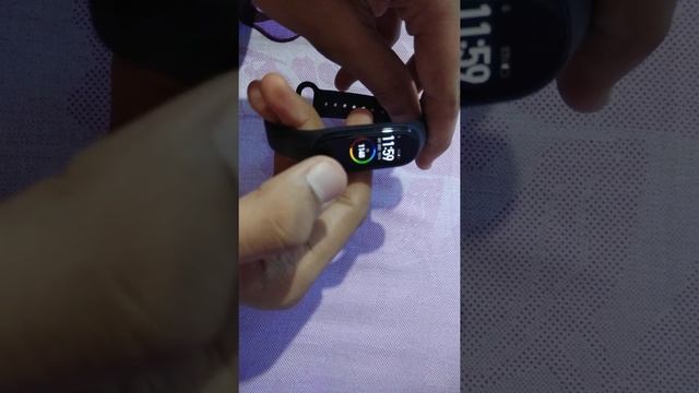 Mi Smart Band 4 "Unboxing" смотреть онлайн