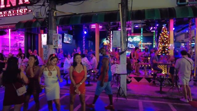 Русские на Бангла Роуд! Встретил подписчиков на пляже Патонг!