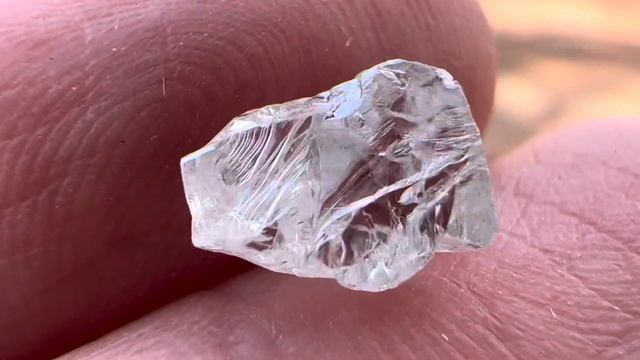 1.61 carat truly freeform and crystally rough diamond sku:kj2242 смотреть онлайн