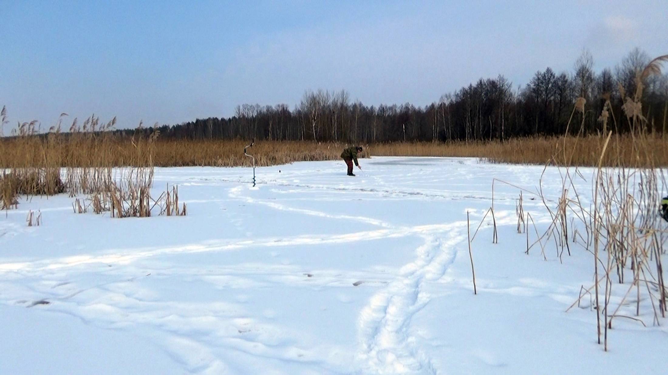 Рыбалка на новом зимнем водоёме на мормышку в поисках больших уловов и нового зимнего озера! смотреть онлайн