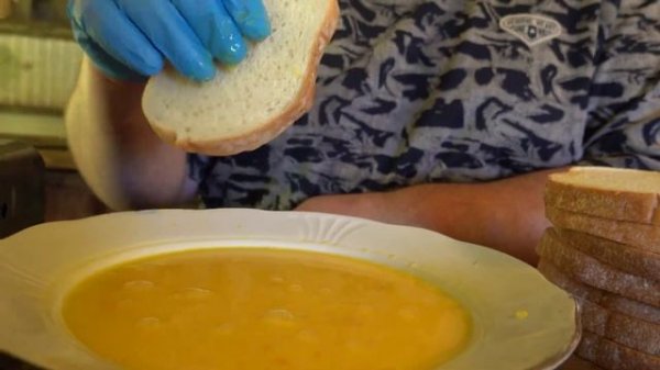 Рыбалка мечты. Ночуем в лесной избушке. Готовим в лесной кухне. Поход по лесной речке