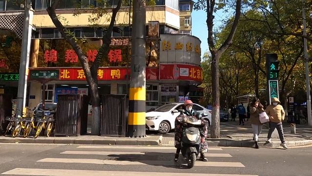 【4k】 Humanities, urban life, street scene in Xi'an, China。了解西安的风土人情，西安街景。步行西安五路口——东五路——朝阳门。 смотреть онлайн
