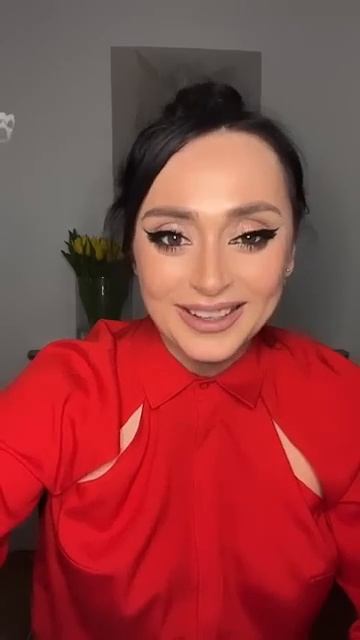 Почему он мучает своим молчанием? смотреть онлайн