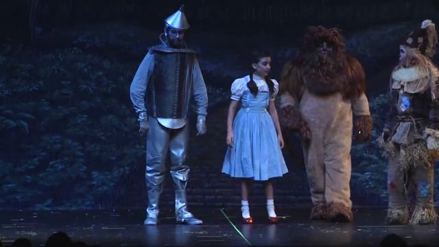 Wizard of Oz Center Stage Production 2014 смотреть онлайн