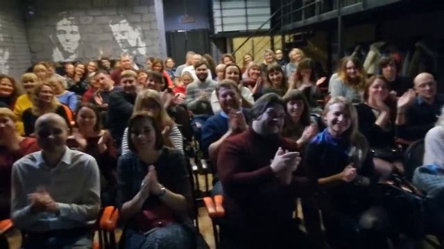 Зрители приглашают на спектакль Разговоры влюблённых смотреть онлайн