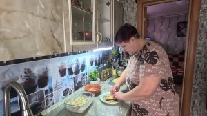 Уже объелись,  но надо ещё.. Простить не всегда легко...