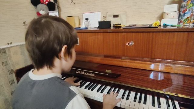 Исидор. Дома за фортепиано смотреть онлайн