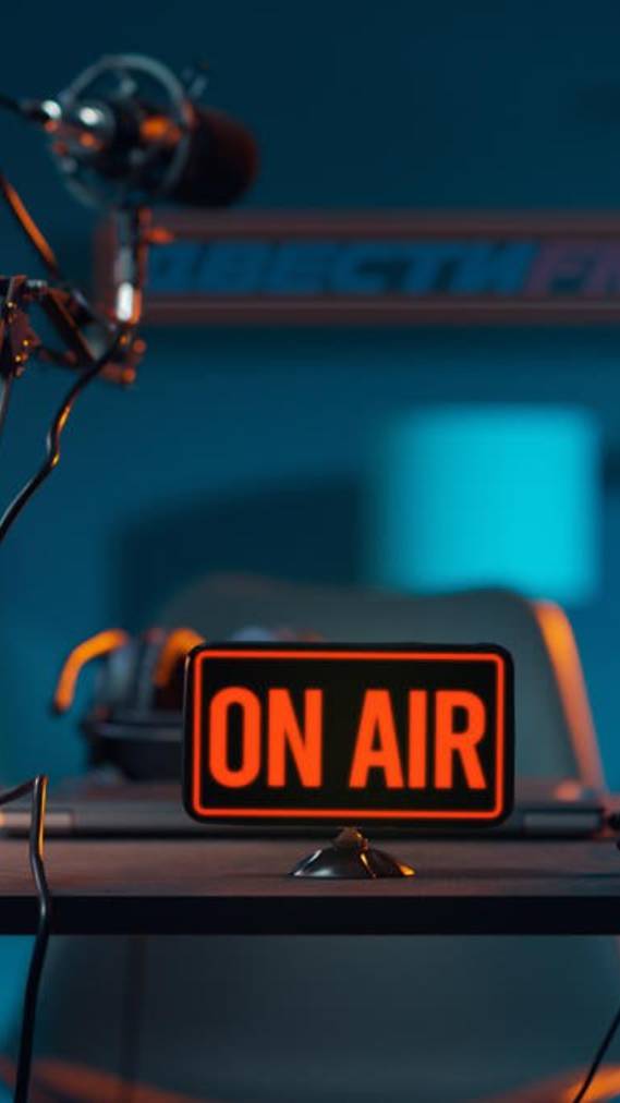 Покупаем ЯДЕРКУ!!! | Двести ФМ смотреть онлайн